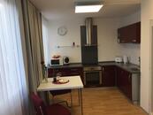 Pronájem luxusního zařízeného bytu 1+kk, 36 m2, Praha 8, rezidenční projekt, cena 16000 CZK / objekt / měsíc, nabízí Albion reality s r. o.