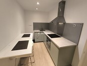 Pronájem bytu 2+kk/B, 39m2, Praha 5 - Smíchov, ul. Na Václavce, cena 23900 CZK / objekt / měsíc, nabízí Reality PROSTOR s.r.o