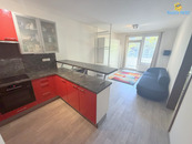 Pronájem bytu 2+kk balkon parkování Pod Harfou Praha 9 Vysočany, cena 19999 CZK / objekt / měsíc, nabízí Reality Nebe