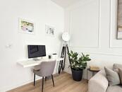 Prodej luxusního zařízeného 3+1 (oddělené pokoje), balkón v atraktivní lokalitě Vršovic Praha 10, cena 18900000 CZK / objekt, nabízí 