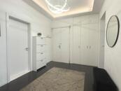 Prodej luxusního zařízeného 3+1 (oddělené pokoje), balkón v atraktivní lokalitě Vršovic Praha 10, cena 18900000 CZK / objekt, nabízí 