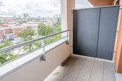 Krásný, moderní byt s balkonem a parkováním , cena 17500 CZK / objekt / měsíc, nabízí Mgr. Jan Vodenka