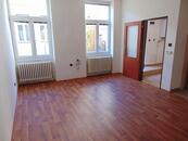1+kk 35m Praha 5 Smíchov, cena 12500 CZK / objekt / měsíc, nabízí Mgr. Jan Vodenka