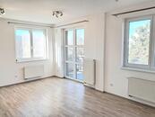 Dlouhodobý pronájem bytu 1kk s balkonem, 34 m2, Záveská, Praha 10 Hostivař, cena 17000 CZK / objekt / měsíc, nabízí Mgr. Jan Vodenka