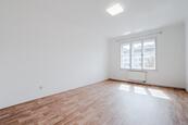 Krásný byt 3+1, po rekonstrukci, Dejvická, cena 36900 CZK / objekt / měsíc, nabízí Mgr. Jan Vodenka