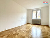 Pronájem bytu 2+1, 75 m2, Praha, ul. Lounských, cena 22000 CZK / objekt / měsíc, nabízí 