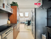Prodej bytu 3+kk, 80 m2, Praha 6 - Ruzyně, ul. Stochovská, cena 10990000 CZK / objekt, nabízí M&M reality holding a.s.