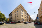 Prodej bytu 1+1, 49 m2, Praha, ul. Biskupcova, cena 8181500 CZK / objekt, nabízí 