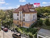 Prodej byt 1+kk, 38 m2, zahrada 93 m2 Praha, ul. V břízkách,, cena 6490000 CZK / objekt, nabízí M&M reality holding a.s.