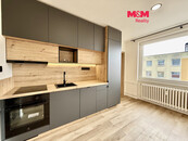 Pronájem bytu 1+1, 41 m2, Praha, ul. Tunelářů, cena 18000 CZK / objekt / měsíc, nabízí M&M reality holding a.s.