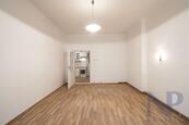 Pronájem 2+kk, 54 m2, Boleslavská, P 3 - Vinohrady , cena 25000 CZK / objekt / měsíc, nabízí NP reality, s.r.o.