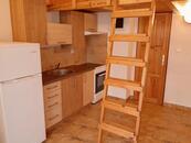 Pronájem bytu 1+1 se 2 vestavěnými patry, Praha 5 - Bertramka, cena 13500 CZK / objekt / měsíc, nabízí Realitní agentura Starlet s.r.o.