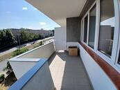 Slunný byt 2+kk s lodžií 10 m² a výhledem do zeleně, Praha 6 Dejvice, cena 21000 CZK / objekt / měsíc, nabízí Realitní agentura Starlet s.r.o.