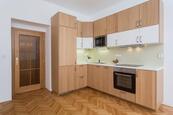Útulný světlý byt 2+kk v atraktivní lokalitě Vinohrad, cena 25000 CZK / objekt / měsíc, nabízí Realitní agentura Starlet s.r.o.