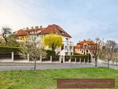 Prodej bytu 3+1 s půdním prostorem a sluneční lázní, Praha 6 Hanspaulka, cena cena v RK, nabízí 