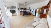 Prostorný byt 3+kk (86 m) s terasou 48 m a garáží poslední patro, klidná lokalita., cena 34000 CZK / objekt / měsíc, nabízí Real Agency 360