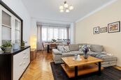 Velkorysý byt 3+1 s balkonem do klidného vnitrobloku - sauna, relax zóna, výtah, cena 17590000 CZK / objekt, nabízí 