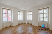 Pronájem bytu 2+1 65 m, Praha 8 - Karlín, 2 pokoje, pavlač, cena 25499 CZK / objekt / měsíc, nabízí AspektReality.cz