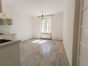 Prodej zrekonstruovaného bytu 2+kk v cihlovém domě na Praze 3 - Žižkov, osobní vlastnictví, 36,3 m2, cena 5900000 CZK / objekt, nabízí 