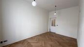 Exkluzivně, P-5, Smíchov, 3+KK/komora, sklep, 84,5 m2, 3.NP/6NP, cihla, volné, cena 14650000 CZK / objekt, nabízí Michal Němeček