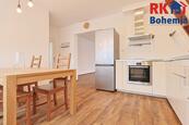 Pronájem 4+1 122m2 P3 Žižkov, Na Jarově, rekonstrukce, tramvaj, cena 30000 CZK / objekt / měsíc, nabízí 
