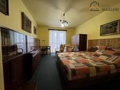 Světlý plně vybavený byt v klidné budově 2+1 o rozloze 50m2 + balkon, cena 21900 CZK / objekt / měsíc, nabízí 