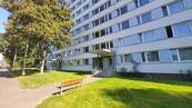 Prodej bytu 2+KK/L, P8 - Kobylisy, ul. Třebenická, OV, panel, 46 m2, cena 6950000 CZK / objekt, nabízí 