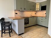 Pronájem bytu 2+kk s balkonem a s parkovacím stáním, Divišovská, Praha 4 - Chodov, cena 21900 CZK / objekt / měsíc, nabízí REALITY VALÁŠKOVÁ s.r.o.