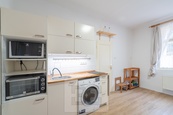 Pronájem bytu 2+kk 35 m2, Praha - Hloubětín, cena 16900 CZK / objekt / měsíc, nabízí Bohemian Estates International s.r.o.