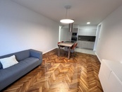 Světlý, prostorný byt 3+kk po rekonstrukci, Praha 10, ulice Nučická, cena 26900 CZK / objekt / měsíc, nabízí Bohemian Estates International s.r.o.