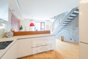 Pronájem bytu 3+kk 110 m2, Praha - Holešovice, cena 70000 CZK / objekt / měsíc, nabízí Bohemian Estates International s.r.o.