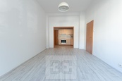 Pronájem bytu 2+kk 47 m2 s parkováním, Praha - Vršovice, cena 25000 CZK / objekt / měsíc, nabízí Bohemian Estates International s.r.o.