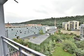 Zrekonstruovaný světlý byt 2+kk/L/GS s klimatizací v Praze 8 - Karlín, ul. Křižíkova, cena 25000 CZK / objekt / měsíc, nabízí Bohemian Estates International s.r.o.