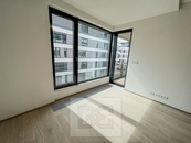 Pronájem krásného bytu 3+kk 82 m2 v Praze 6 - Na Ořechovce, 2 x garážové stání, balkón, cena 41000 CZK / objekt / měsíc, nabízí Bohemian Estates International s.r.o.