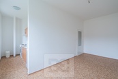 Pronájem bytu 1+kk 30 m2, Praha - Vysočany, cena 4500000 CZK / objekt, nabízí 