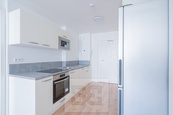 Pronájem bytu 2+kk 47 m2, Praha - Chodov, cena 21000 CZK / objekt / měsíc, nabízí Bohemian Estates International s.r.o.