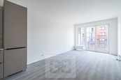 Pronájem bytu 2+kk 51 m2, Praha - Vysočany, cena 23000 CZK / objekt / měsíc, nabízí Bohemian Estates International s.r.o.