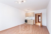 Prodej bytu 1+kk 31 m2 s terasou 25 m2, Praha - Zličín, cena 6240000 CZK / objekt, nabízí 