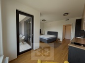 Pronájem bytu 1+kk 32 m2 s parkováním a sklepem, Praha - Strašnice, cena 19300 CZK / objekt / měsíc, nabízí Bohemian Estates International s.r.o.