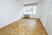 Pronájem bytu 2+1 52 m2, Praha - Holešovice, cena 25000 CZK / objekt / měsíc, nabízí Bohemian Estates International s.r.o.