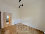 Pronájem bytu 2+1 38 m2, Praha - Žižkov, cena 19990 CZK / objekt / měsíc, nabízí Bohemian Estates International s.r.o.