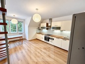 Pronájem bytu 4+kk 99 m2, Praha - Vokovice, cena 39900 CZK / objekt / měsíc, nabízí Bohemian Estates International s.r.o.