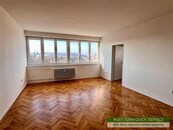 3+1 s výhledem na Pražský hrad/lodžie (100 m2) u Vyšehradu Praha 4 Nusle, ul. Na Bučance pronájem, cena 34000 CZK / objekt / měsíc, nabízí 