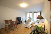 Byt 2+kk s balkonem, zimní zahradou a možností parkování u Anděla, cena 29000 CZK / objekt / měsíc, nabízí iReality s.r.o.