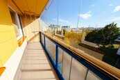 Prodej rodinného bytu na pěkném místě na Praze 4 na Chodově, cena 8790000 CZK / objekt, nabízí 