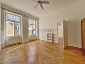 Pronájem, Byt 2+kk, Praha 1, cena 25000 CZK / objekt / měsíc, nabízí Realitní kancelář Donna