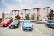 Prodej bytu 2+1 (70,5 m2), ul. U Pekáren 253/2, Praha 15, cena 7000000 CZK / objekt, nabízí 