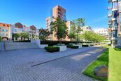Pronájem bytu 2+kk Rezidence Korunní Dvůr, parkovací místo, sklep, Praha - Vinohrady, cena 25000 CZK / objekt, nabízí Faraon Reality, s.r.o.