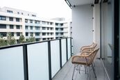 Krásný klidný byt 1+kk na prodej ( 37 m2 ), balkon, sklep, možnost garáže, Viktoria Center, Krásova,, cena 9490000 CZK / objekt, nabízí 