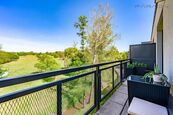 Prodej bytu 3+kk (104m2), 2 parkovací místa, sklep, Praha východ - Pitkovice, cena 13100000 CZK / objekt, nabízí Faraon Reality, s.r.o.